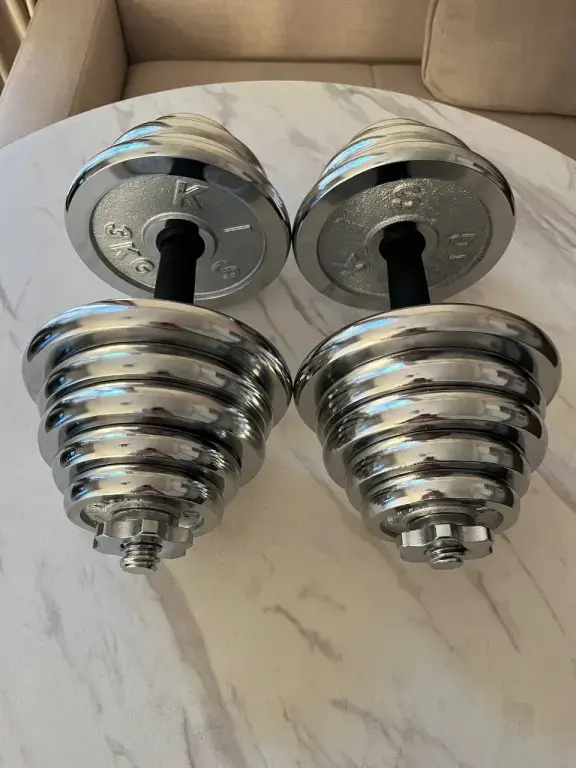 Гантели "KIS" 2x20 кг, идеальное состояние, 2 пары в наличии